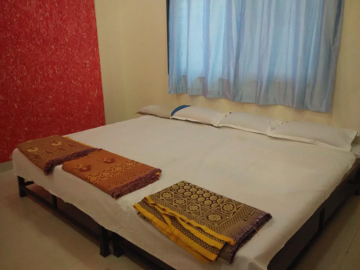 Hotel Shri Krishna Shirdi Exterior foto