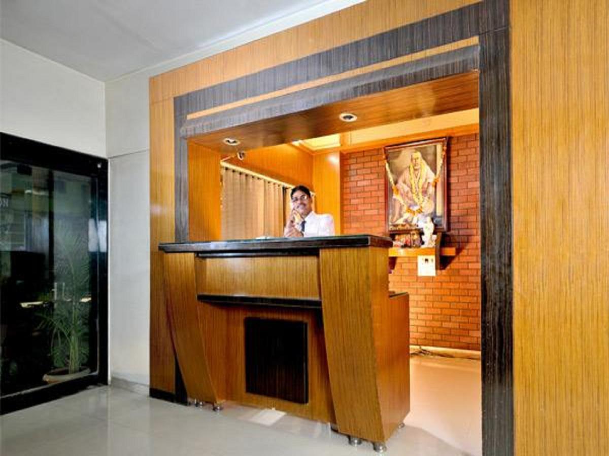 Hotel Shri Krishna Shirdi Exterior foto